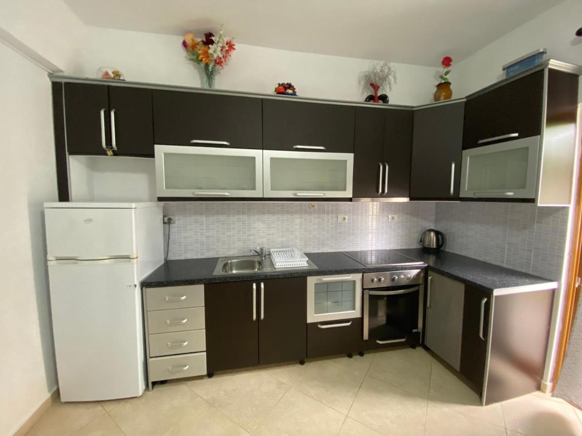 Eraldo Brahimi Apartaments คซามิล ภายนอก รูปภาพ